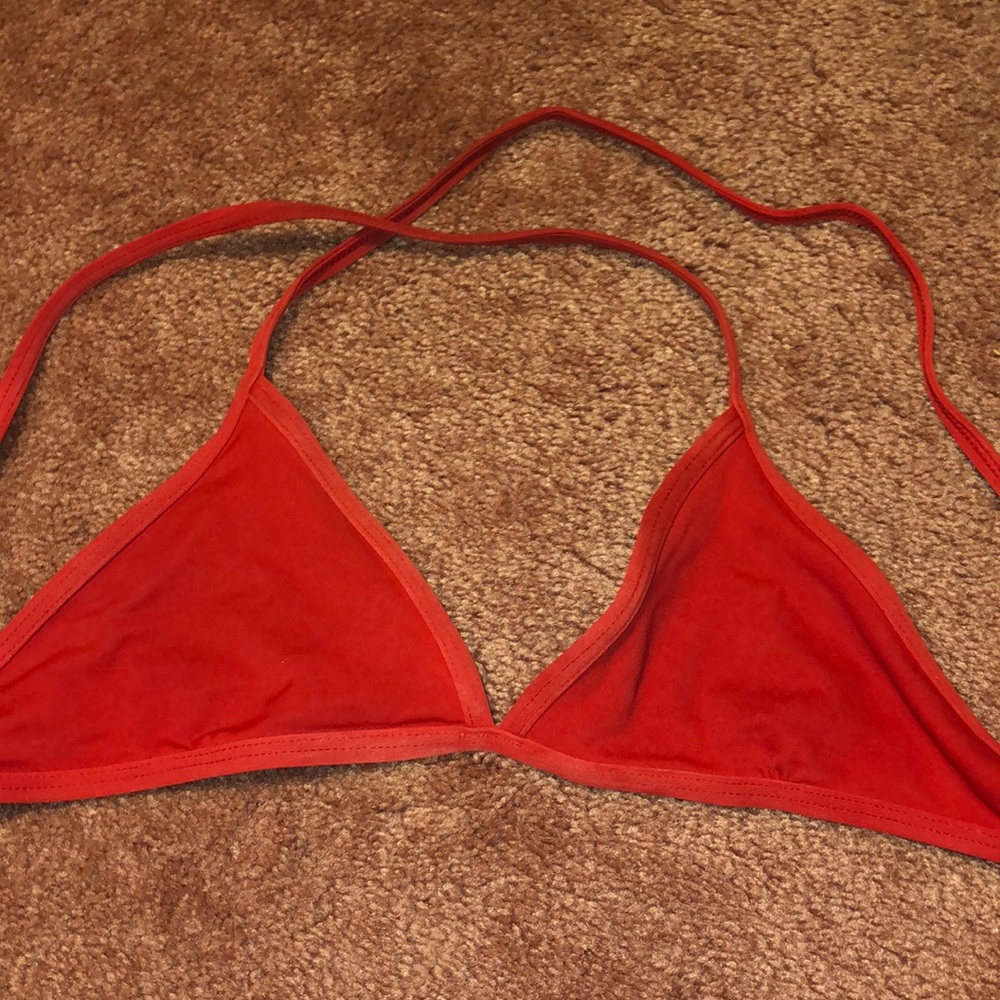 Jolyn red triangle top!